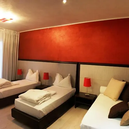 La Casa Degli Angeli - Agli Angeli Ristorante Pizzeria 3* Pertegada