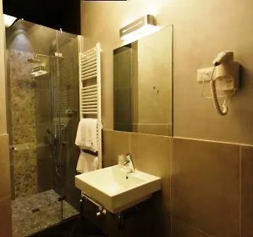 La Casa Degli Angeli - Agli Angeli Ristorante Pizzeria Bed & Breakfast Pertegada