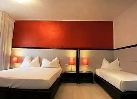 La Casa Degli Angeli - Agli Angeli Ristorante Pizzeria Bed & Breakfast 3*