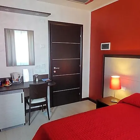 La Casa Degli Angeli - Agli Angeli Ristorante Pizzeria Bed & Breakfast 3*